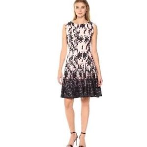 Julian Taylor Women's Chandelier Printed Fit and F